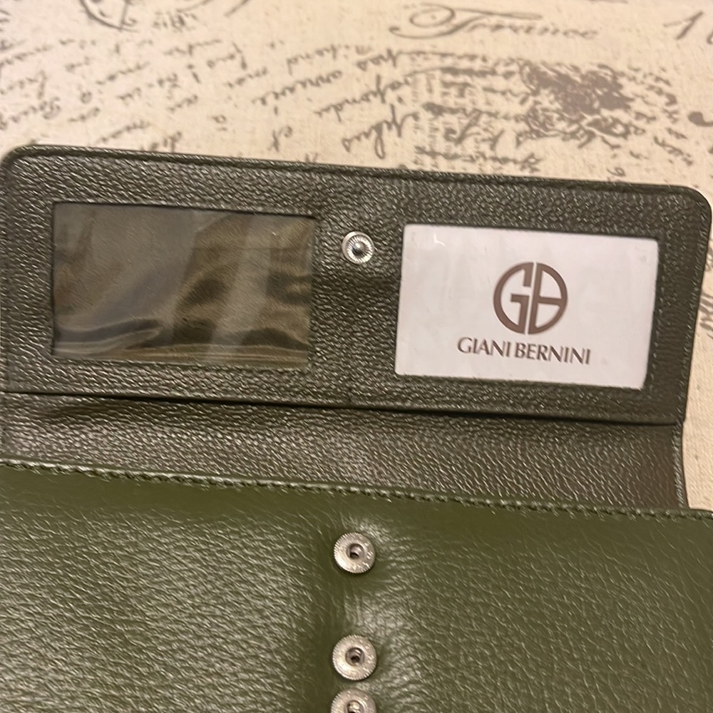 Giani Bernini | Soft Leather Wallet - Picture 6 of 7